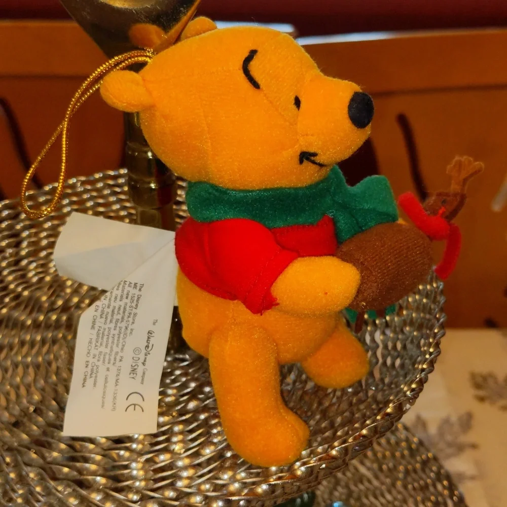 1999 Vintage Winnie the Pooh Holding A Reindeer Plush Ornament Tree Wreath
